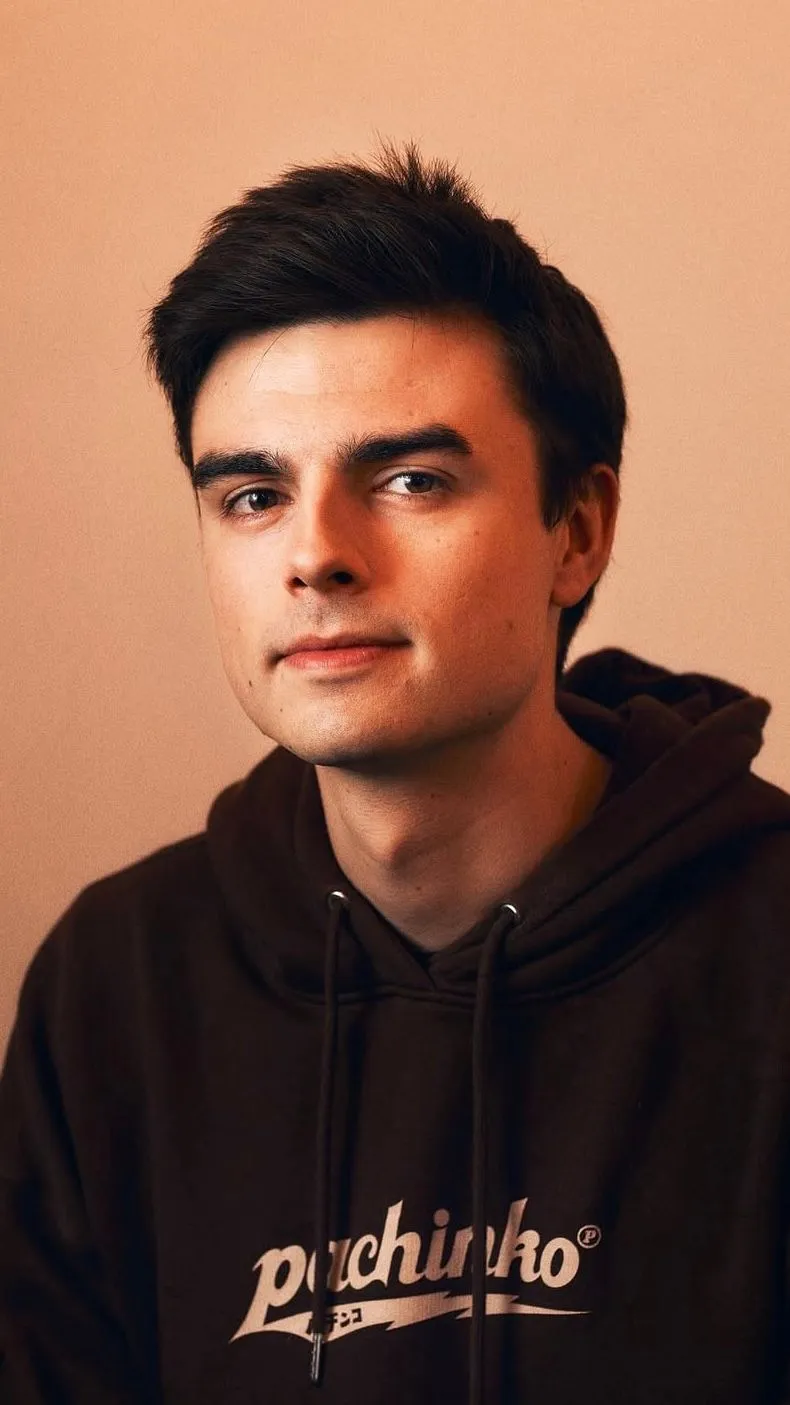 Talkie AI - Chat with HugoDécrypte