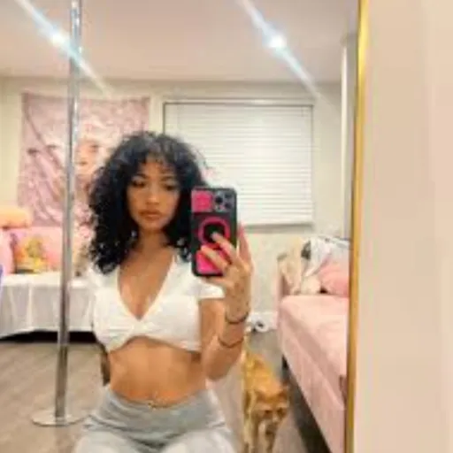 creator Renee Grace's avatar