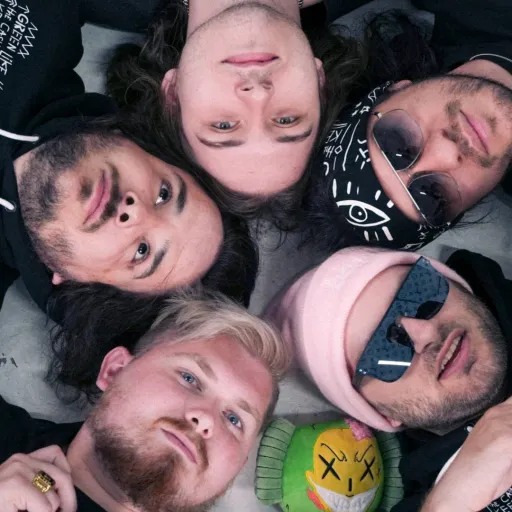 creator ILoveFandoms<3's avatar