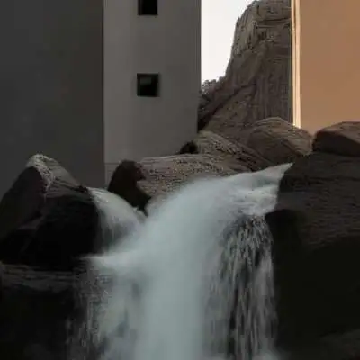 chat with ai character: Hi