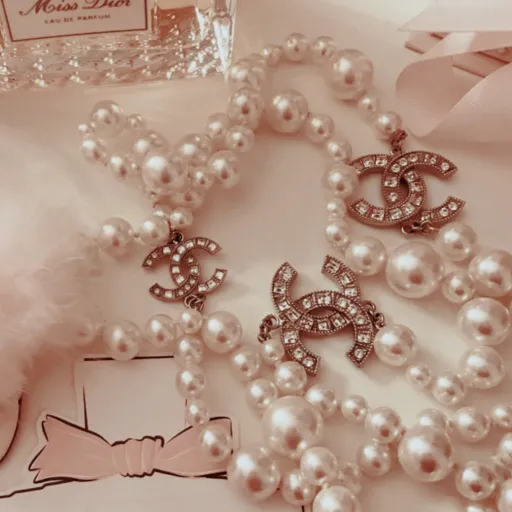 creator Nananaya's avatar