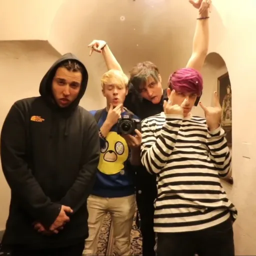 creator lilysamamdcolbyfan's avatar