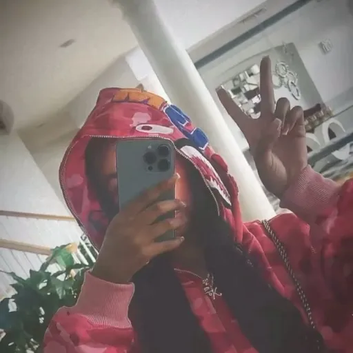 creator Bri_y24k's avatar