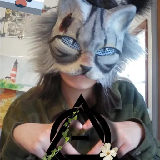 creator foxglove🍄's avatar