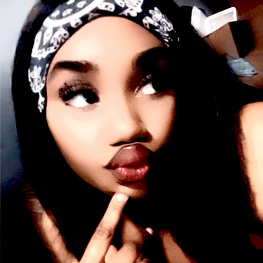 creator 𝐧𝐚𝐢𝐲𝐚✬'s avatar