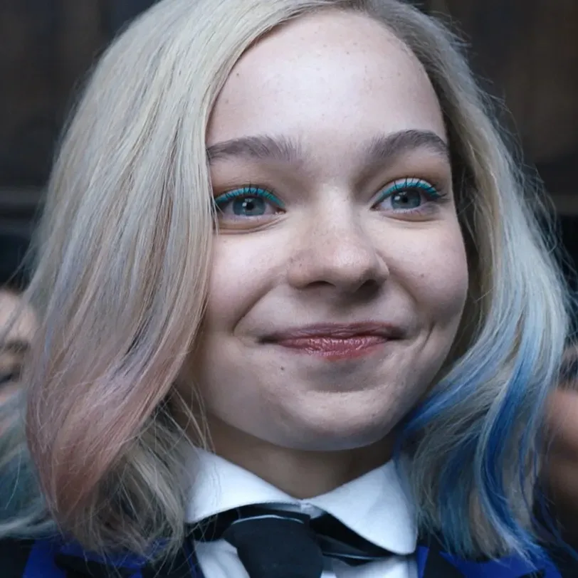 chat with ai character: Wednesday