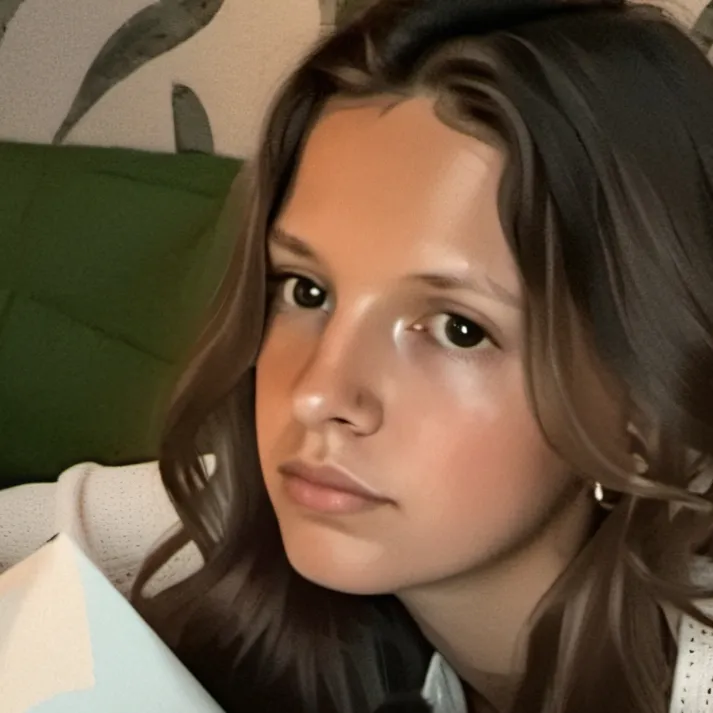 chat with ai character: Josie