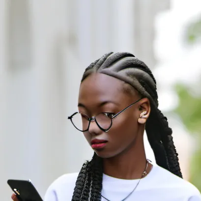 chat with ai character: Nya