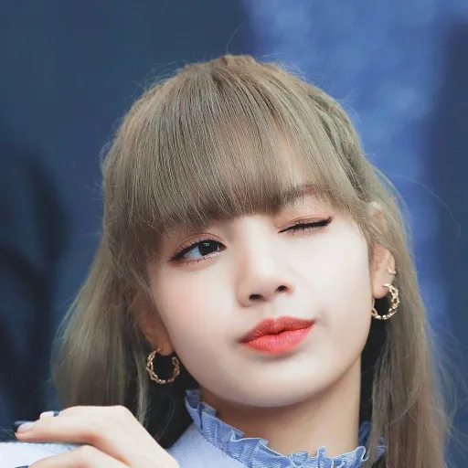 creator lisa_blackpink's avatar