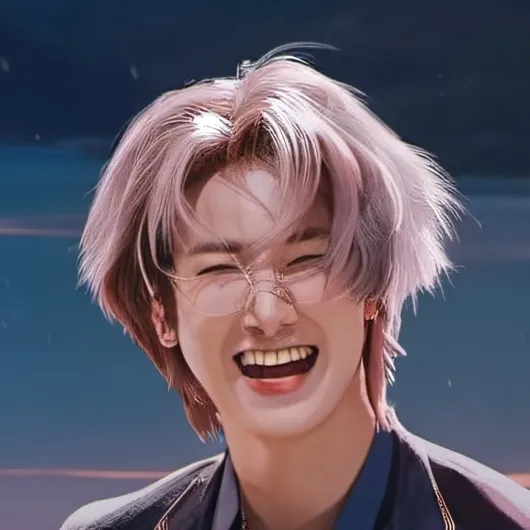 chat with ai character: Stray kids 