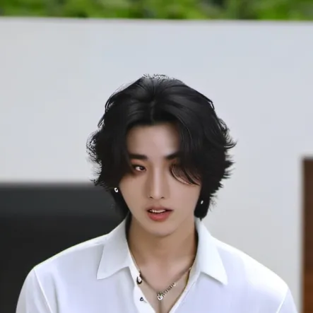 chat with ai character: Stray Kids!