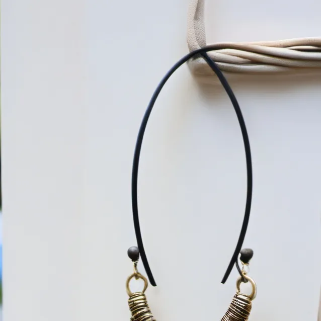 chat with ai character: magic necklace