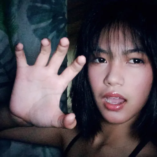 creator Alexssandra's avatar