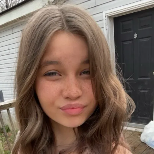 creator U-3mewPJ8Qg6aSd's avatar