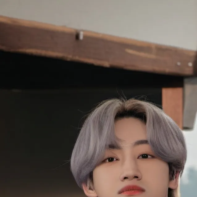 chat with ai character: Jeon Jungkook😘 