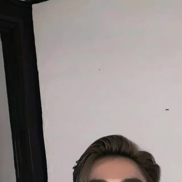 chat with ai character: yulo