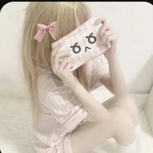 creator 𝑰'𝑴 𝑫𝑼𝑴𝑩!'s avatar