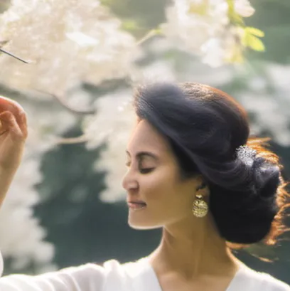 chat with ai character: Luna