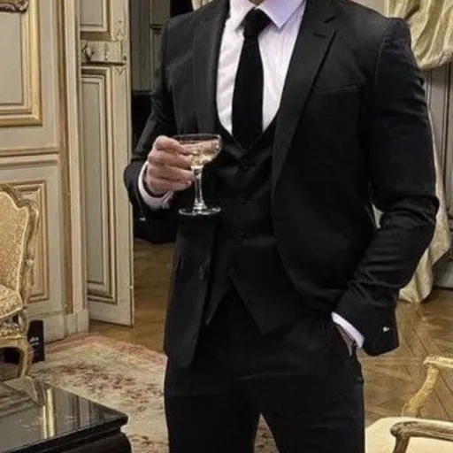 creator VectorHtet's avatar