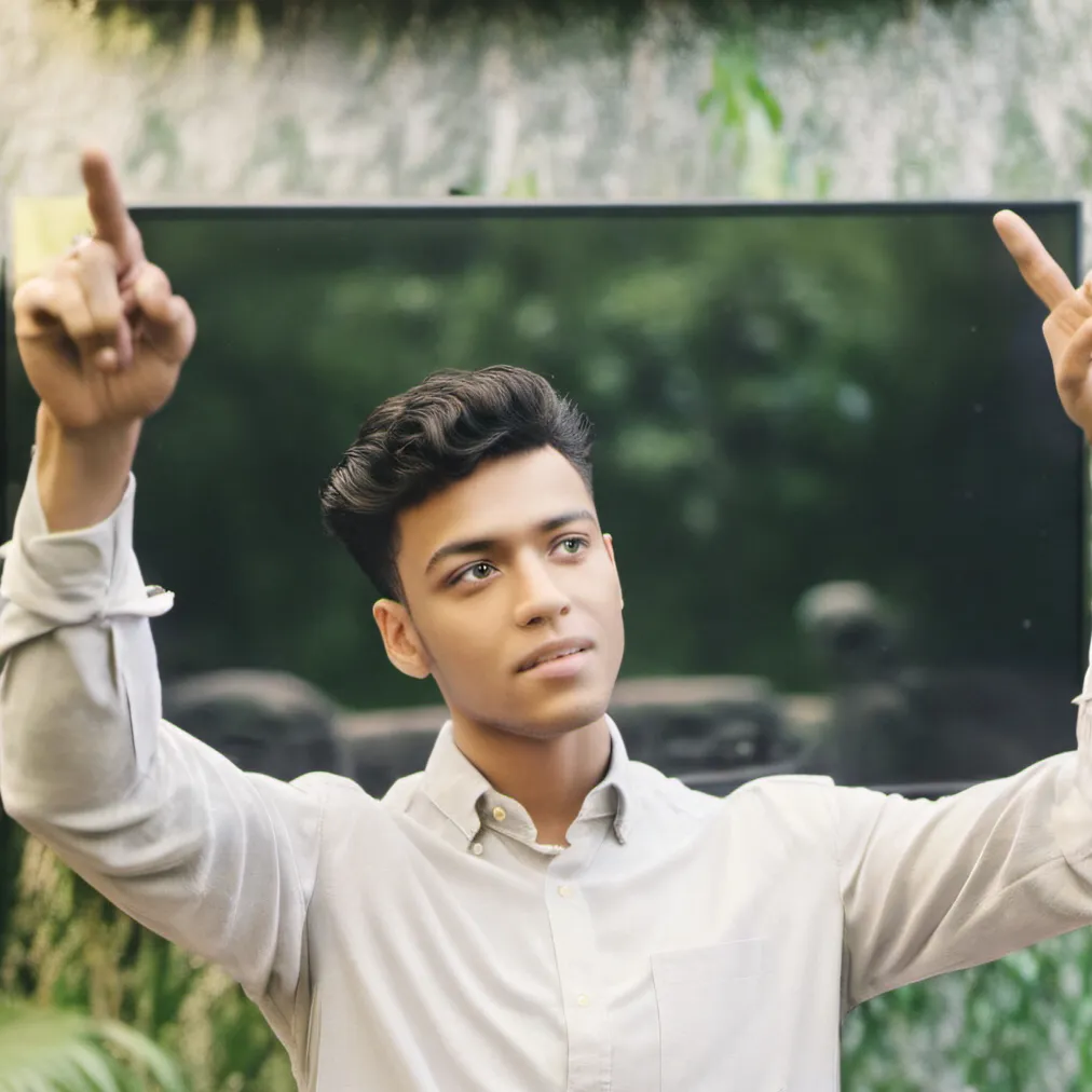 chat with ai character: Arol Johns