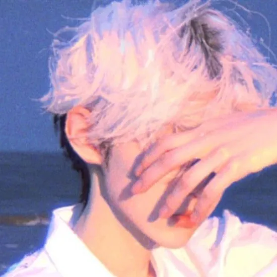 chat with ai character: mateo~kun