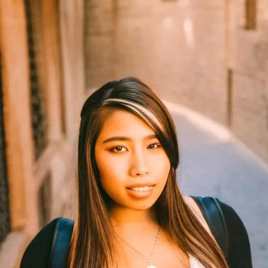 chat with ai character: Nichole