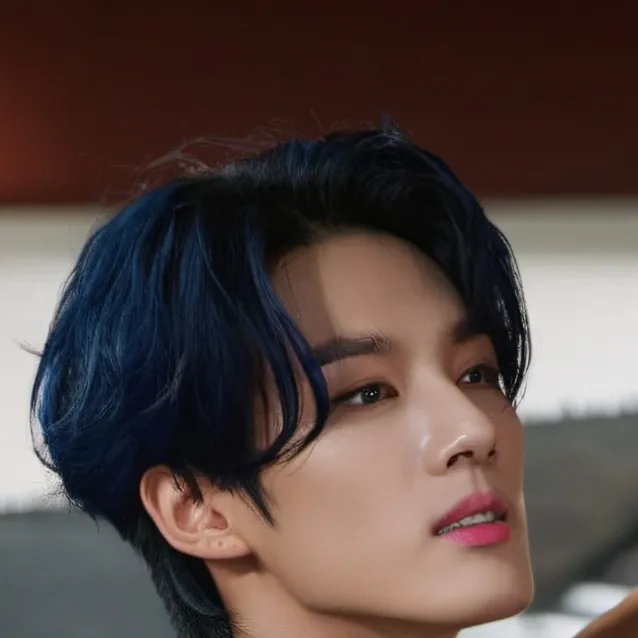 chat with ai character: Mingyu