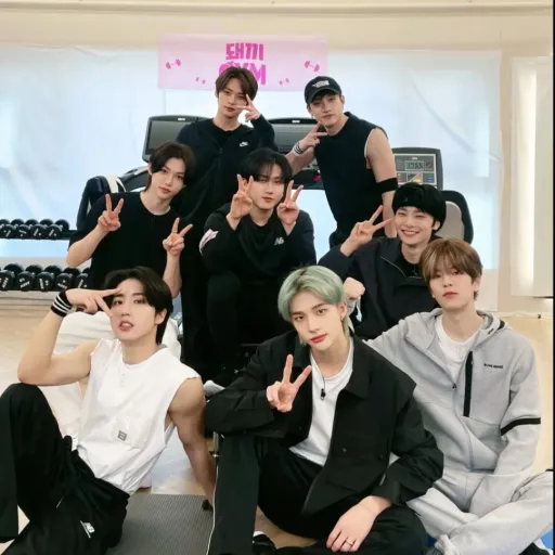 creator ~♡littleSTAY_325♡~'s avatar