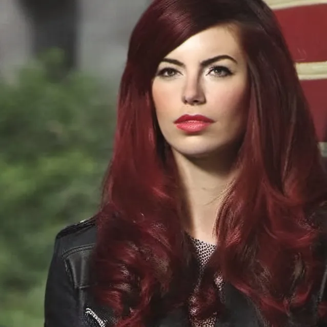 chat with ai character: Ruby