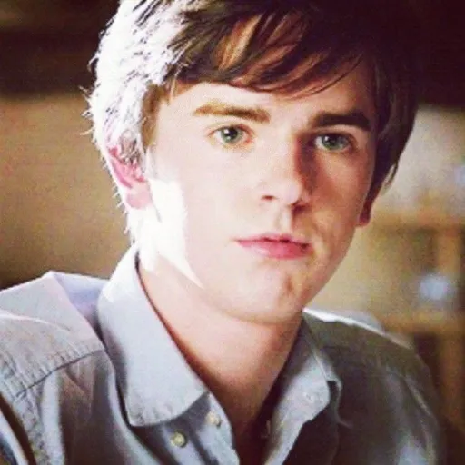 creator (.•°□°•.)'s avatar