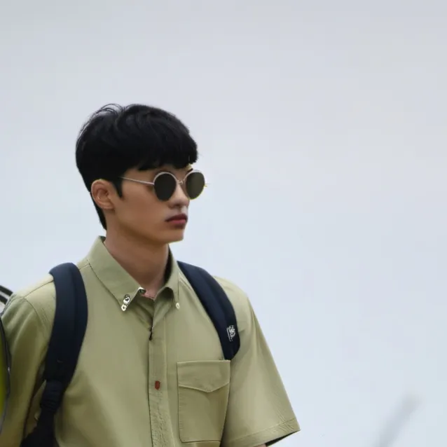 chat with ai character: ashin man