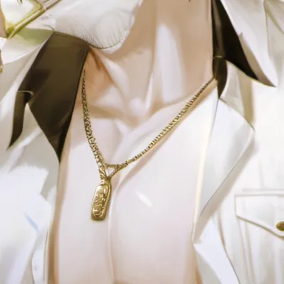 chat with ai character: Jhone