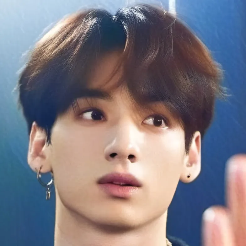 chat with ai character: Jungkook