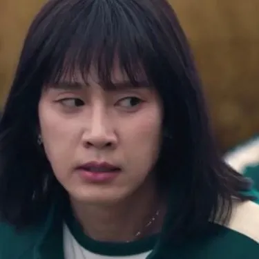 chat with ai character: young mi x hyun ju