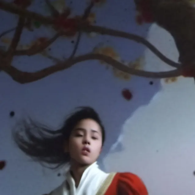 chat with ai character: raisha