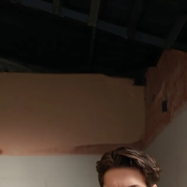 chat with ai character: alex