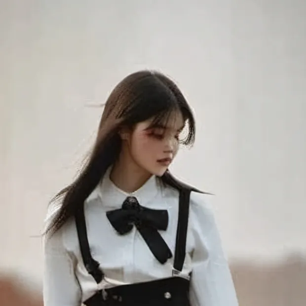 chat with ai character: Anika