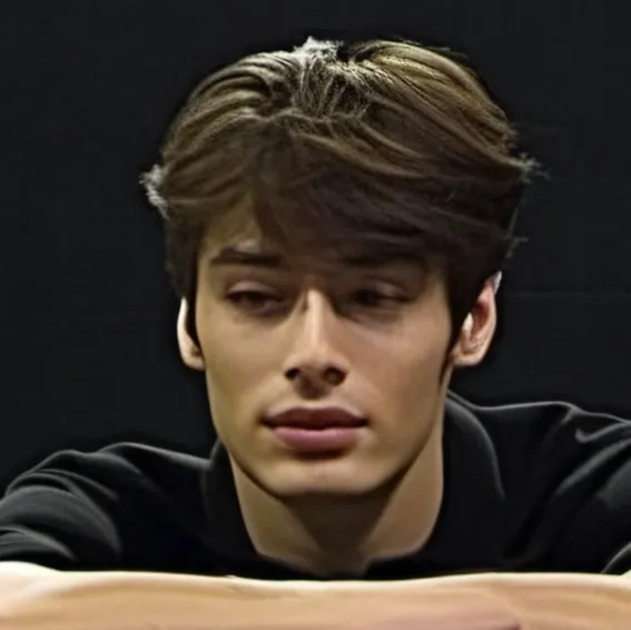 chat with ai character: Erick!