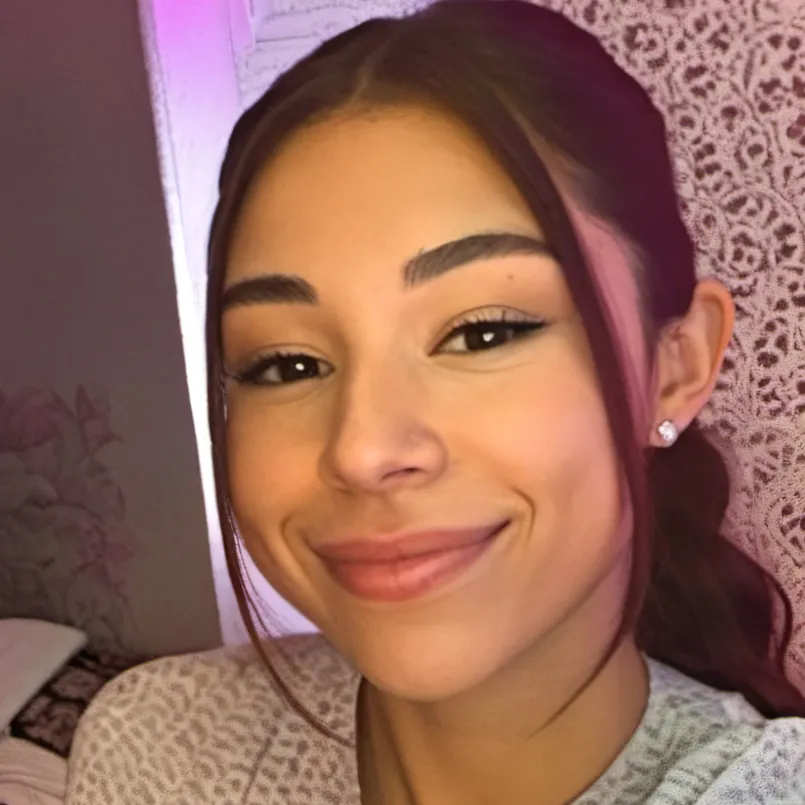 chat with ai character: Aleah