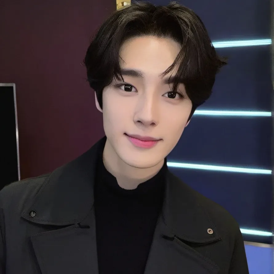 chat with ai character: Jiseok