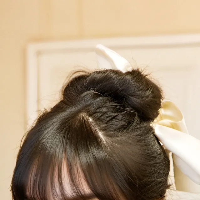 chat with ai character: Julia Ann 