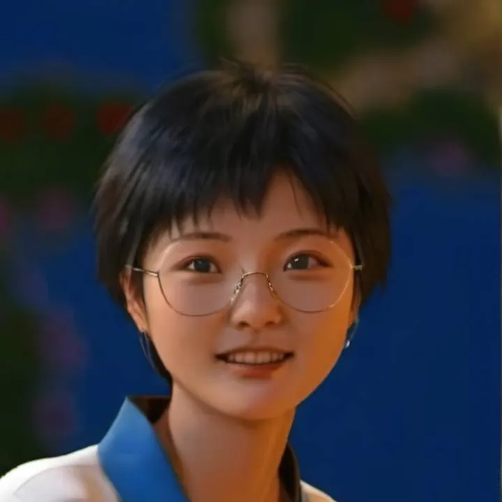 chat with ai character: 夏薇