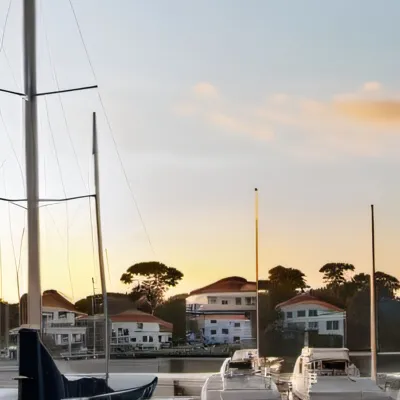 chat with ai character: Hh(Hazbin hotel)