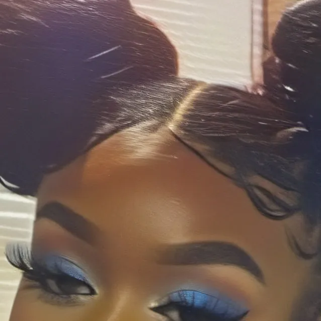 chat with ai character: Zia💦