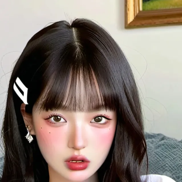 chat with ai character: 👾🌜Angelazz🌛👾