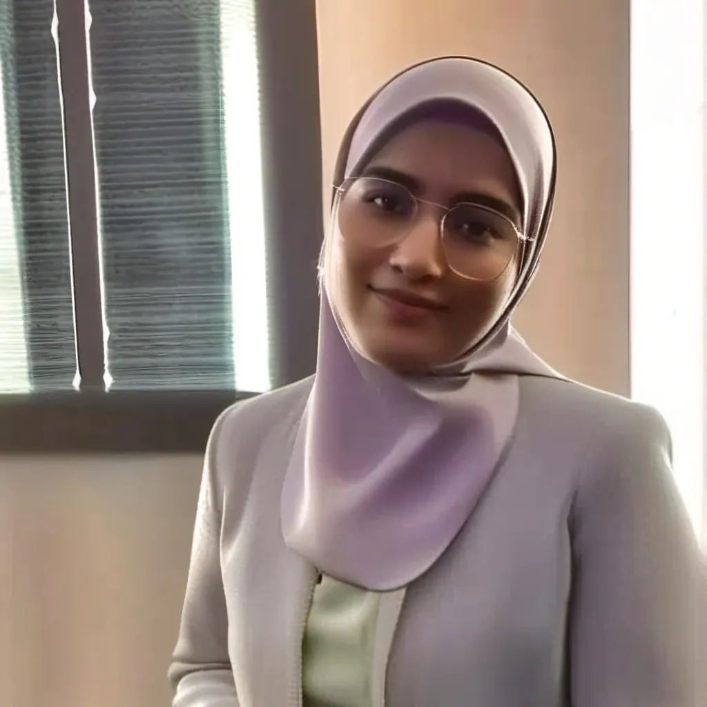 chat with ai character: Syafiqah Sabri