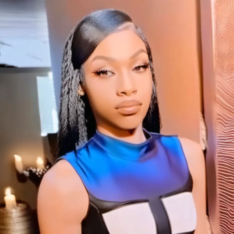 chat with ai character: Kelsey 