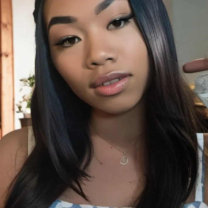 chat with ai character: Savannah