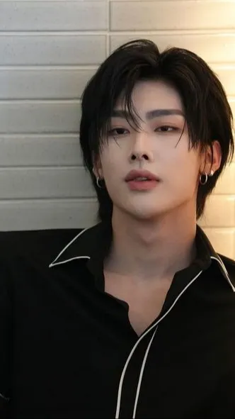 ai character: ricky  background