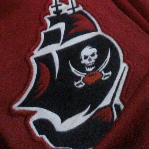 creator Vizzy87's avatar